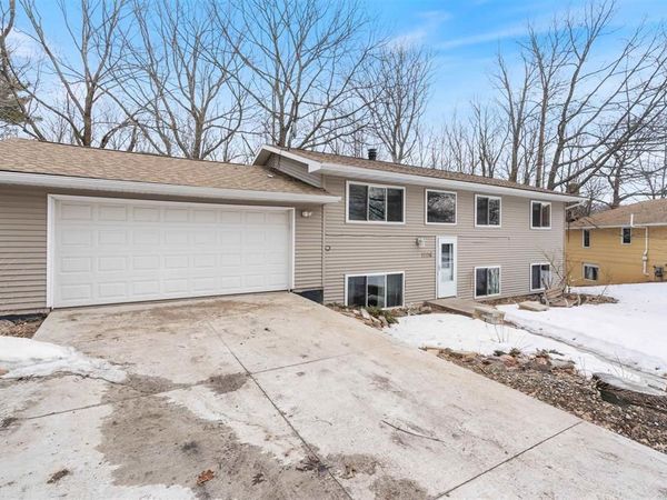 1206 Woodrich Circle , Duluth, MN 55811