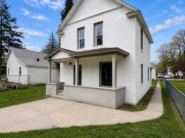 420 D Street NE, Brainerd, MN 56401
