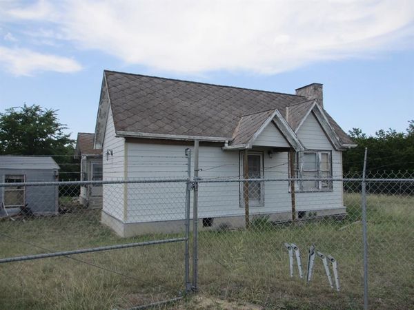 417 Corsicana Highway , Hillsboro, TX 76645