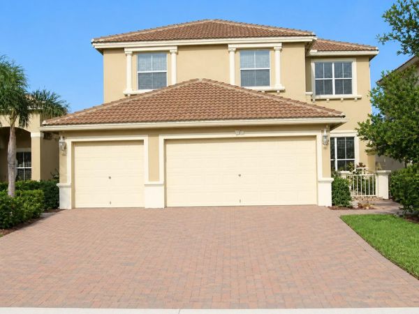 3945 Torres Circle, West Palm Beach, FL 33409