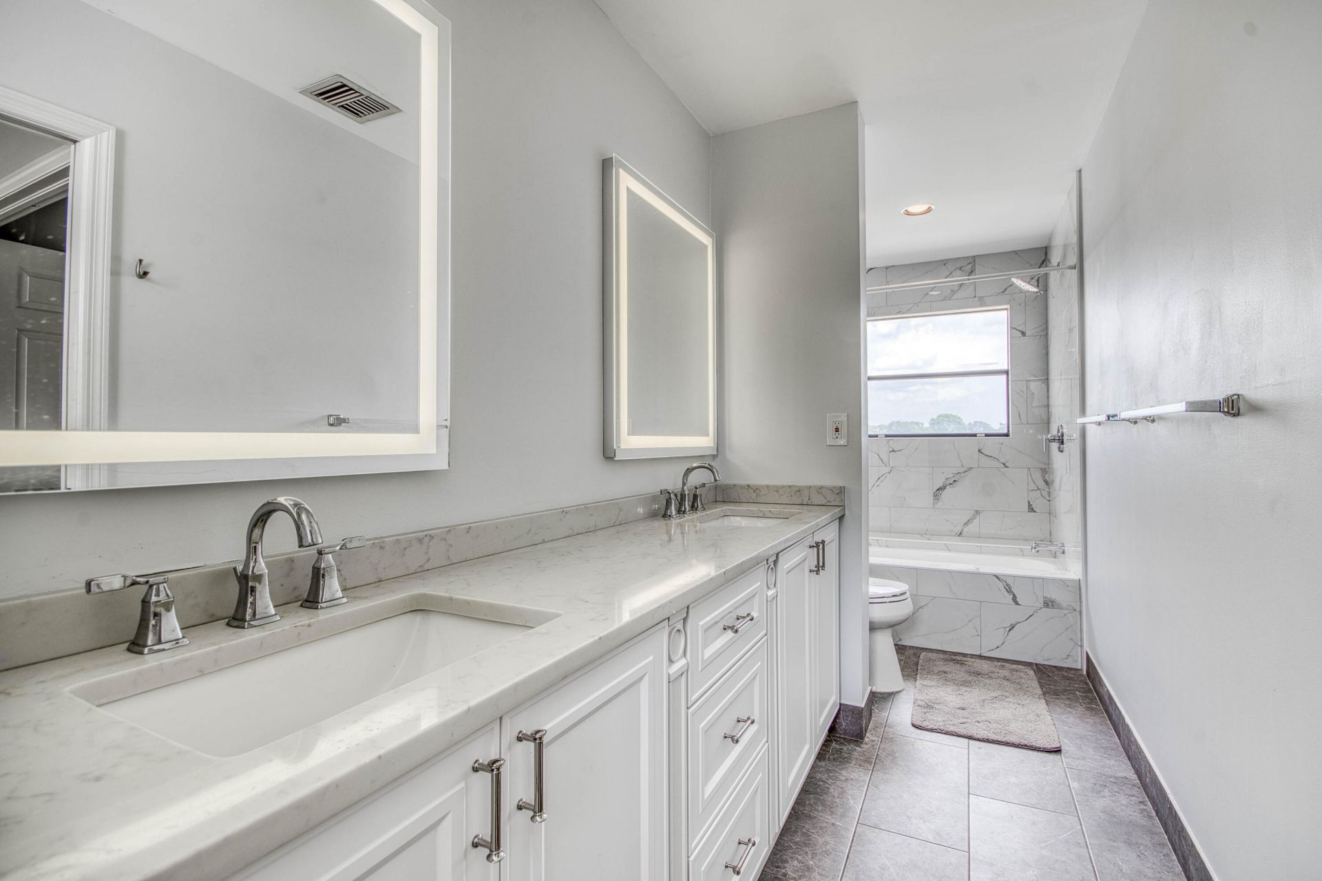 495 Prestwick Circle, Palm Beach Gardens, FL 33418 Photo