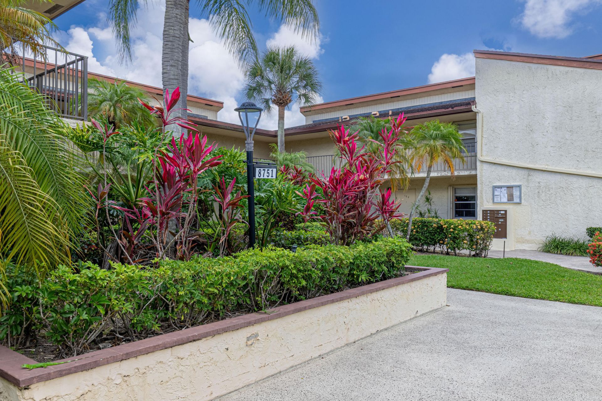 8751 Holly Court, Unit 104, Tamarac, FL 33321 Photo