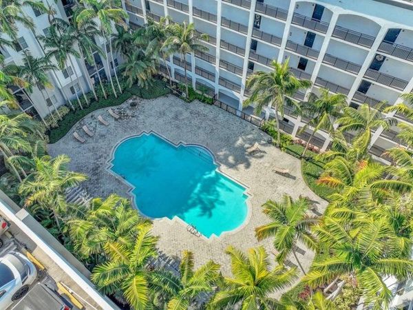 1660 Renaissance Commons Boulevard, Unit 2418, Boynton Beach, FL 33426
