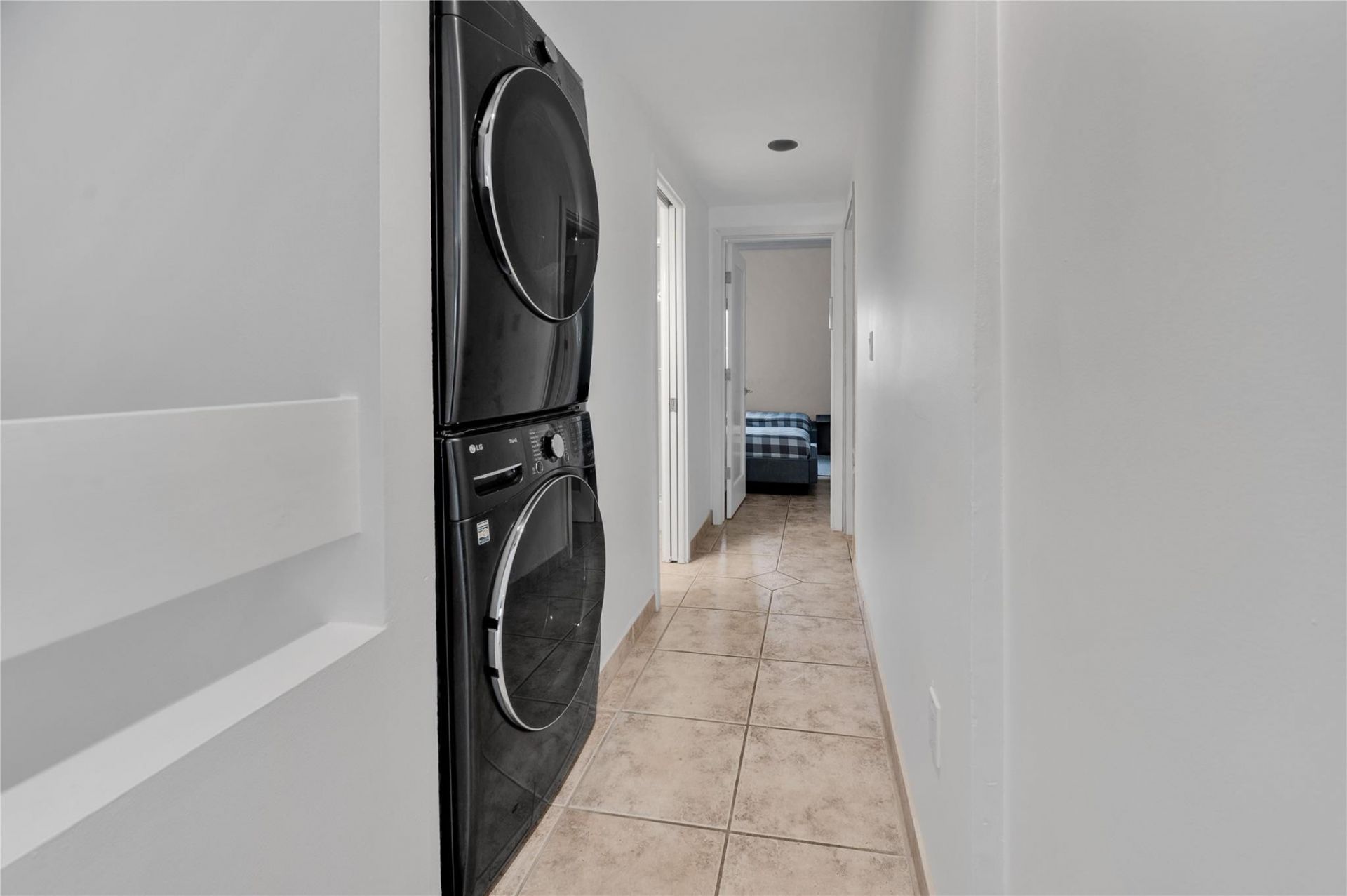 314 Poinciana Drive, Unit 806, Sunny Isles Beach, FL 33160 Photo