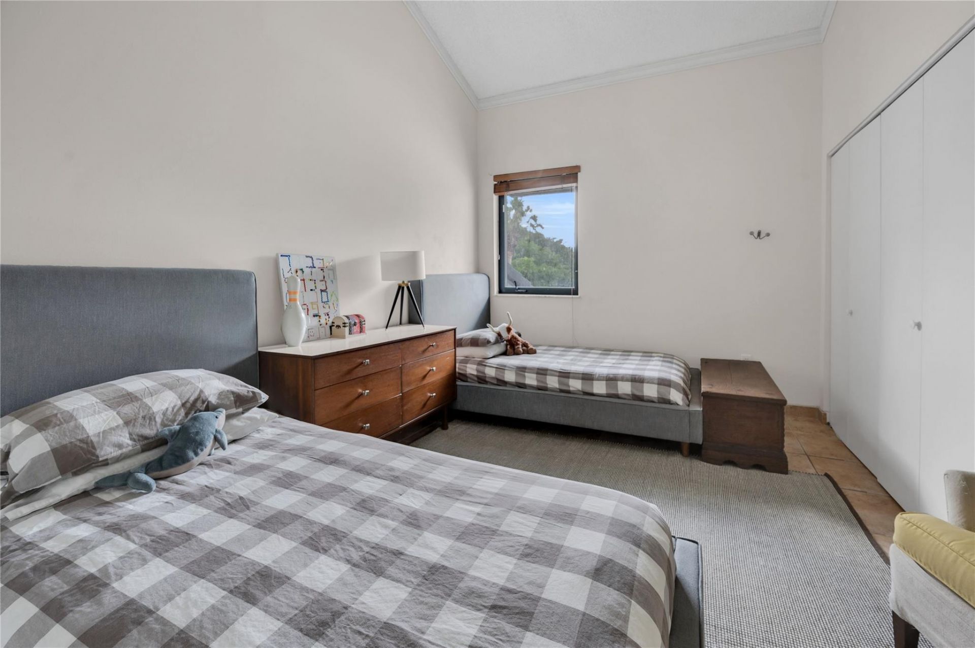 314 Poinciana Drive, Unit 806, Sunny Isles Beach, FL 33160 Photo