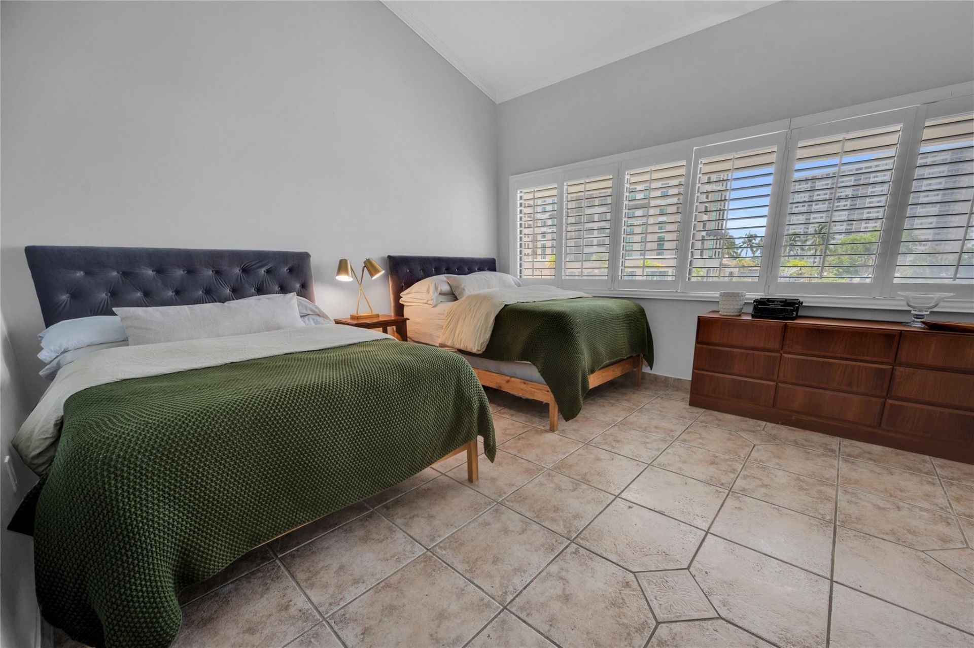 314 Poinciana Drive, Unit 806, Sunny Isles Beach, FL 33160 Photo