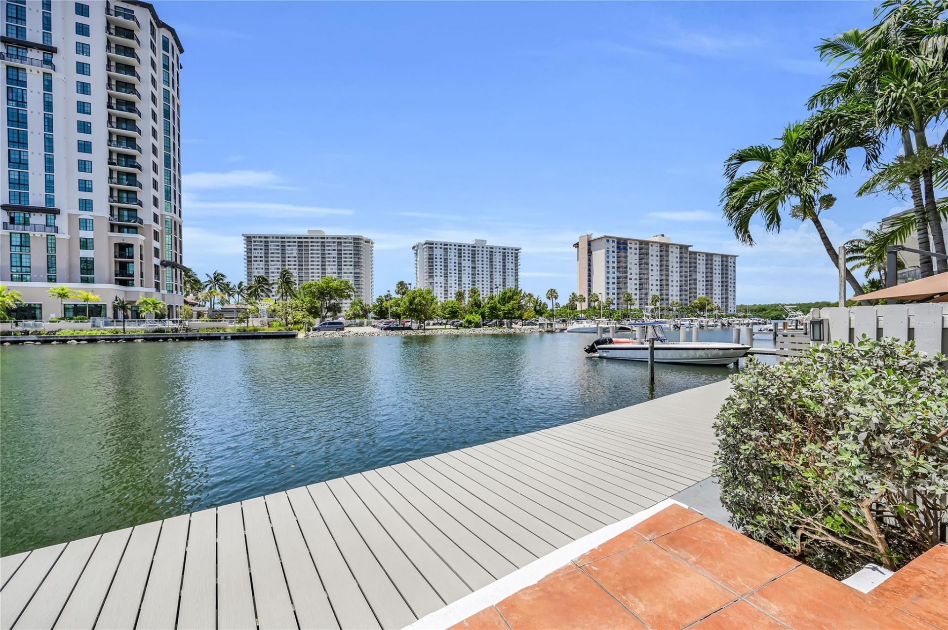 314 Poinciana Drive, Unit 806, Sunny Isles Beach, FL 33160 Photo