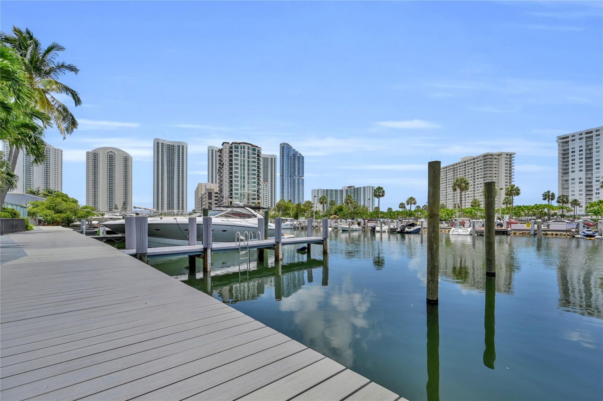 314 Poinciana Drive, Unit 806, Sunny Isles Beach, FL 33160 Photo