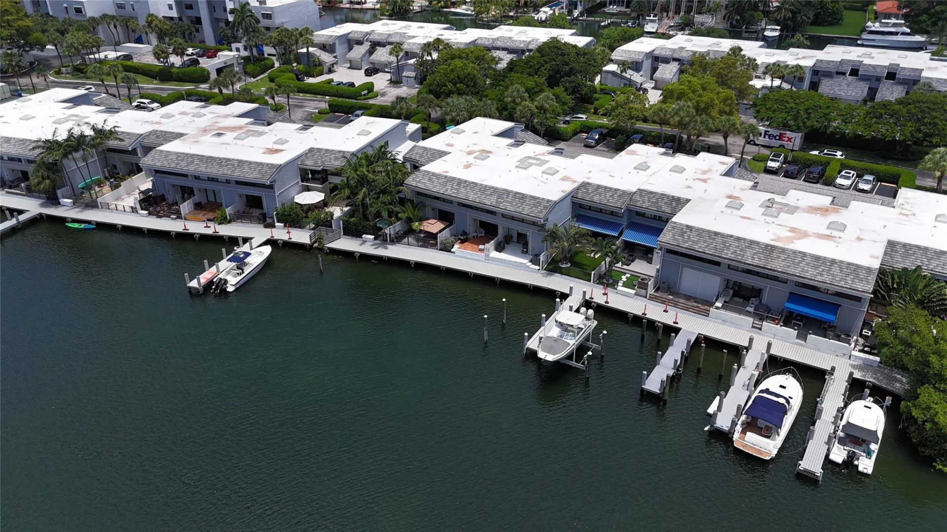 314 Poinciana Drive, Unit 806, Sunny Isles Beach, FL 33160 Photo