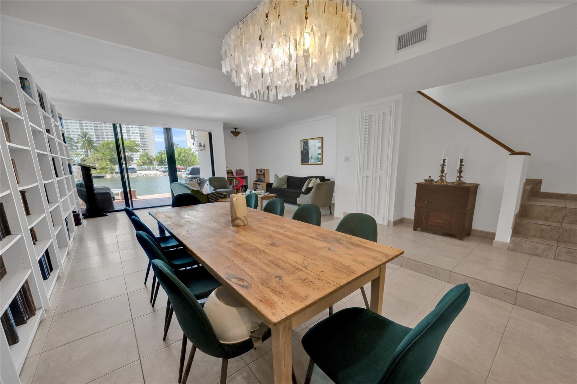 314 Poinciana Drive, Unit 806, Sunny Isles Beach, FL 33160 Photo