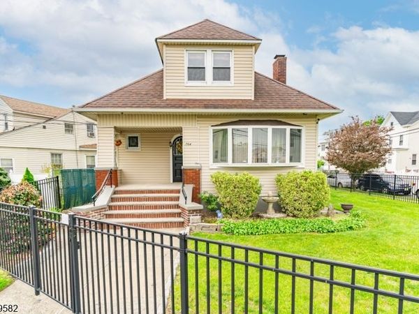 752 Market St, Paterson, NJ 07513