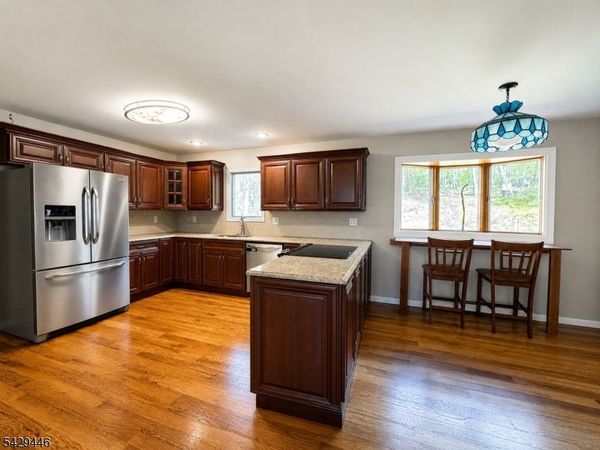 48 Silver Grove Rd, Hardyston, NJ 07460