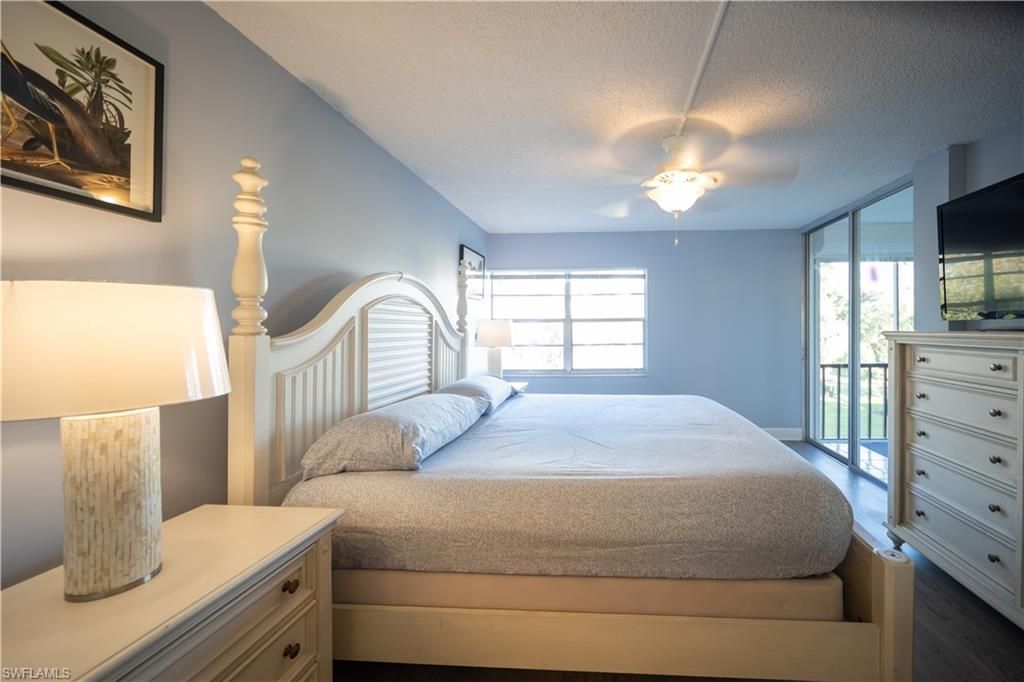 1086 Forest Lakes Dr, Unit 303, Naples, FL 34105 Photo