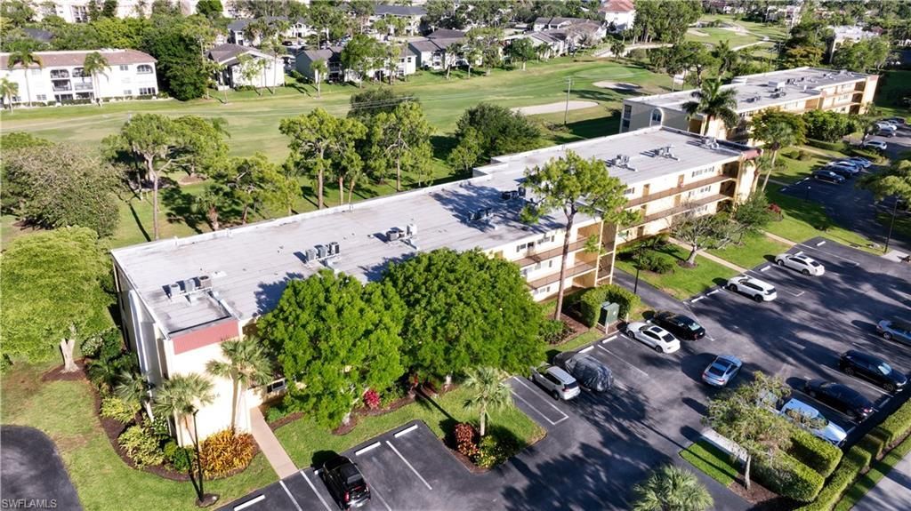1086 Forest Lakes Dr, Unit 303, Naples, FL 34105 Photo