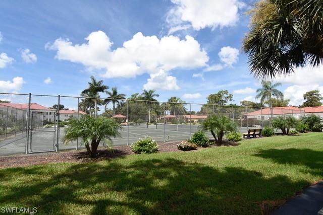 1086 Forest Lakes Dr, Unit 303, Naples, FL 34105 Photo
