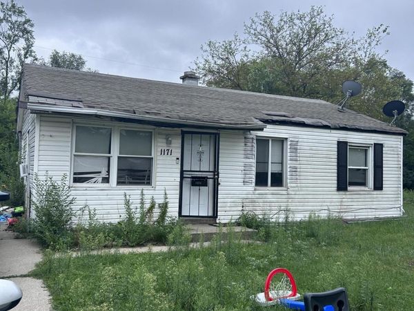 1171 Dearborn Circle , Gary, IN 46403