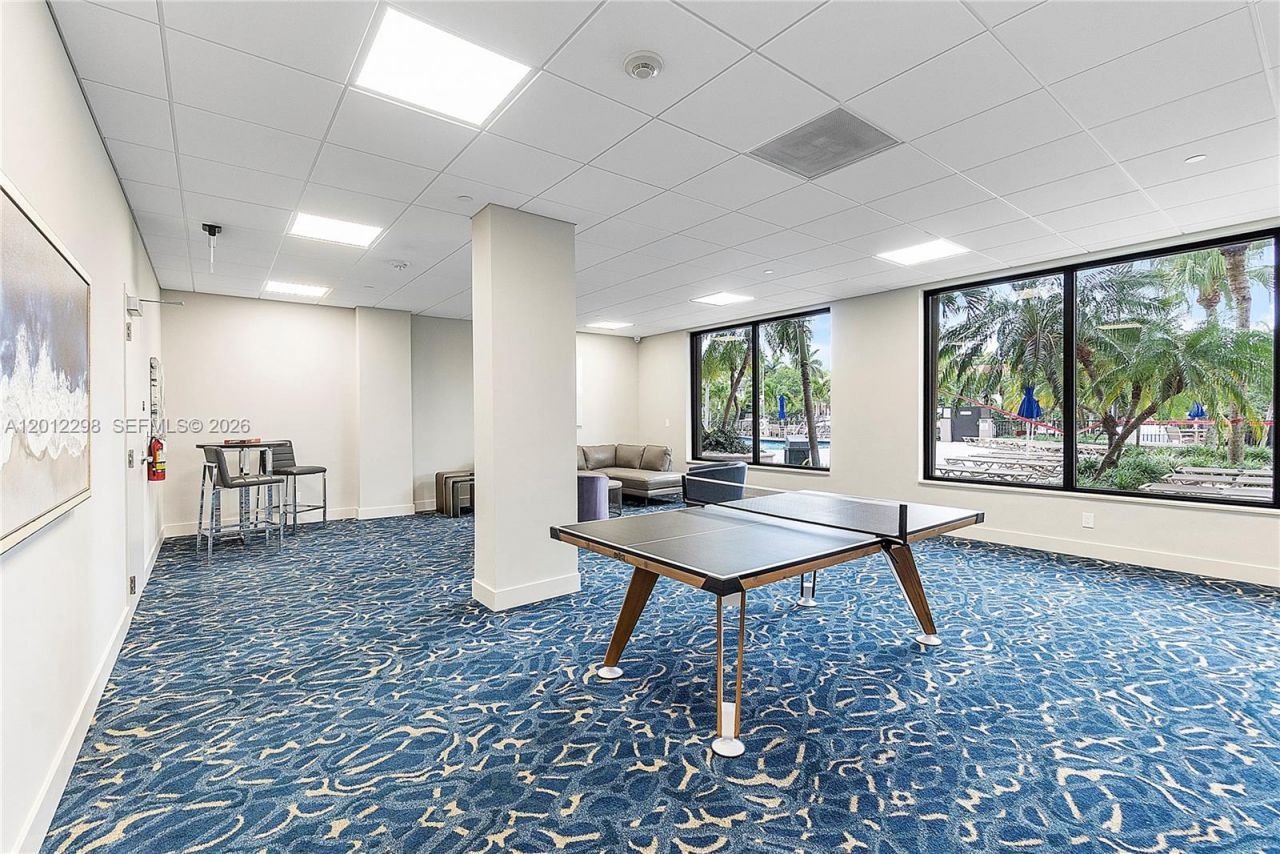 90 Edgewater, Unit PH 18, Coral Gables, FL 33133 Photo