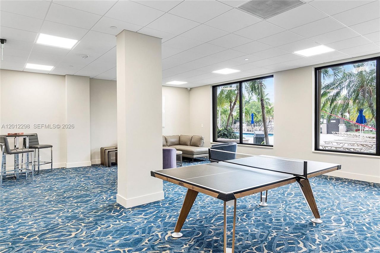 90 Edgewater, Unit PH 18, Coral Gables, FL 33133 Photo