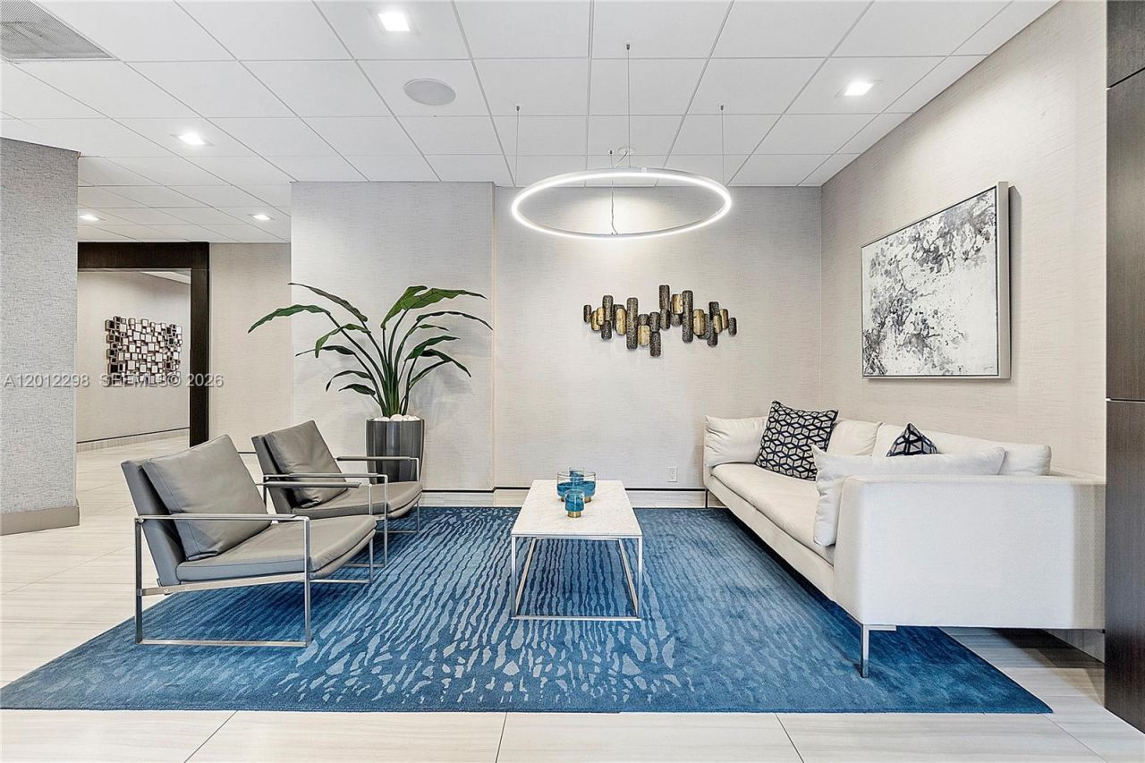 90 Edgewater, Unit PH 18, Coral Gables, FL 33133 Photo