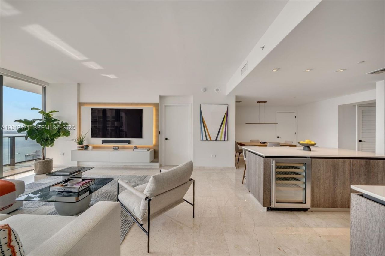68 SE 6th St, Unit 3407, Miami, FL 33131 Photo