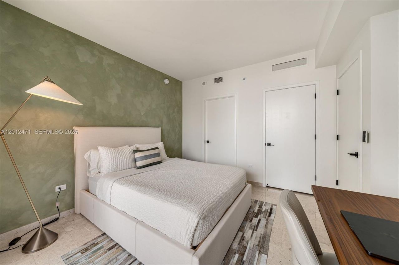 68 SE 6th St, Unit 3407, Miami, FL 33131 Photo
