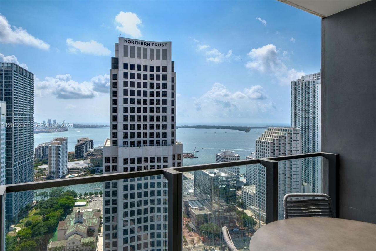 68 SE 6th St, Unit 3407, Miami, FL 33131 Photo