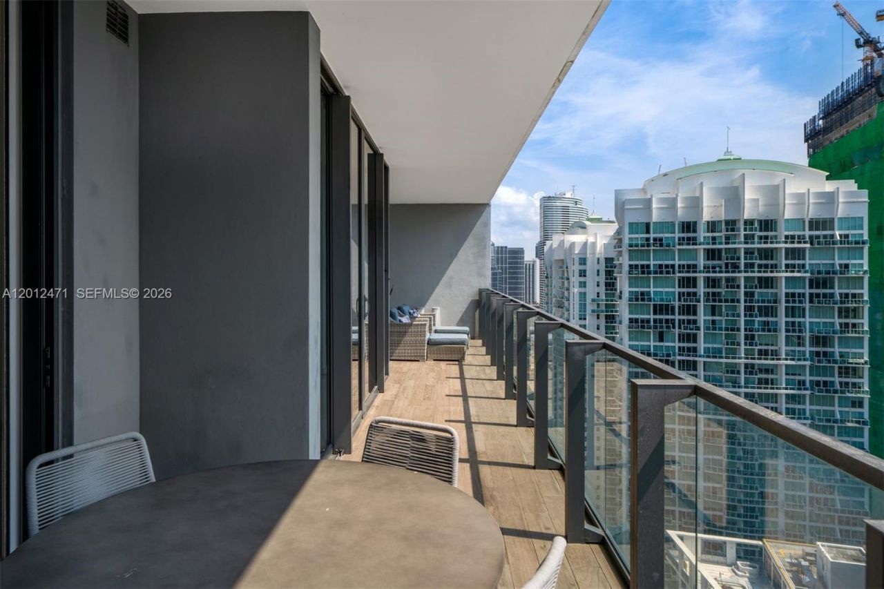 68 SE 6th St, Unit 3407, Miami, FL 33131 Photo