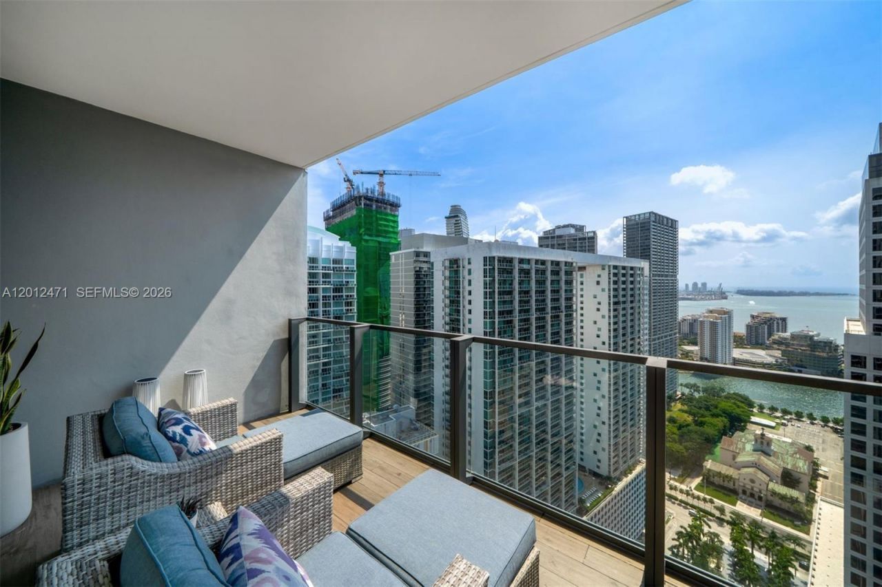 68 SE 6th St, Unit 3407, Miami, FL 33131 Photo