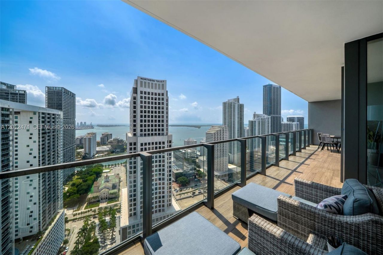 68 SE 6th St, Unit 3407, Miami, FL 33131 Photo