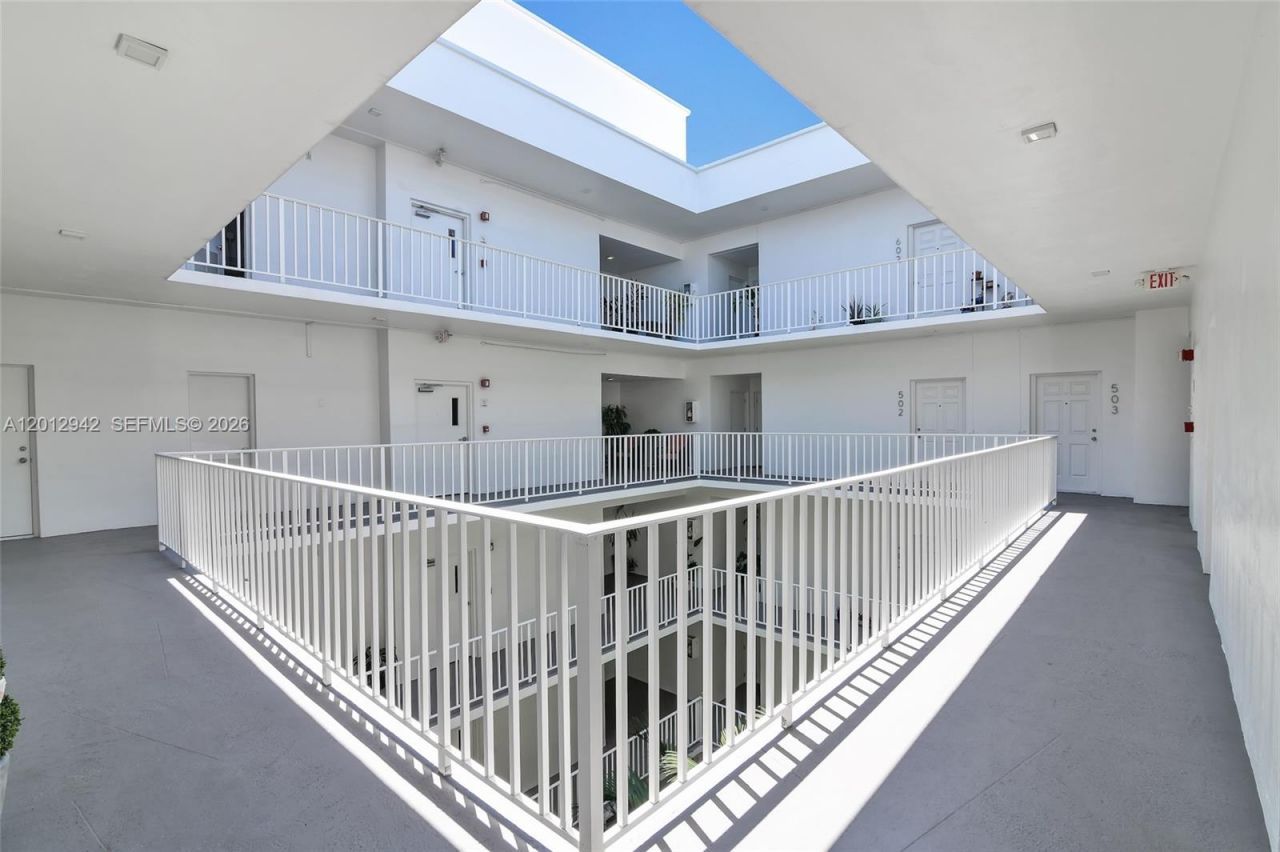 1770 E Las Olas Blvd, Unit 505, Fort Lauderdale, FL 33301 Photo