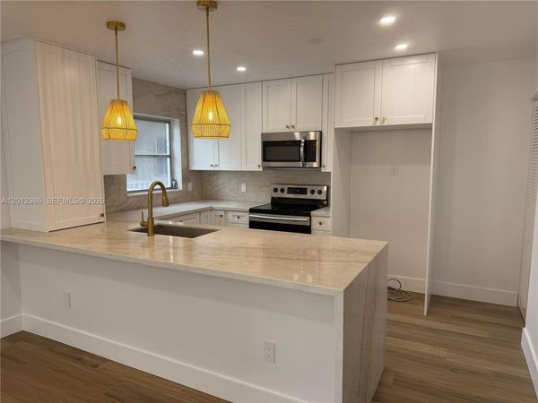7775 SW 86th St , Unit F1-306, Miami, FL 33143