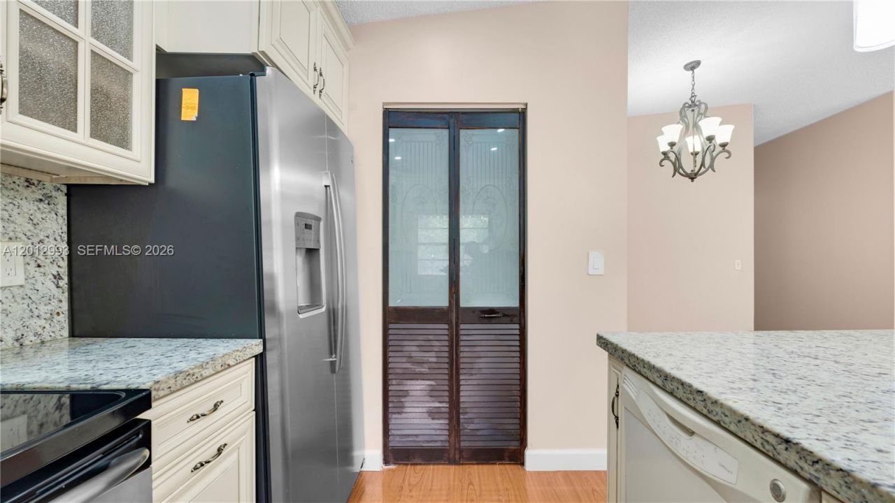 570 Woodgate Cir , Unit A, Sunrise, FL 33326 Photo
