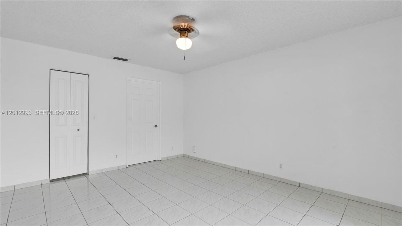 570 Woodgate Cir , Unit A, Sunrise, FL 33326 Photo