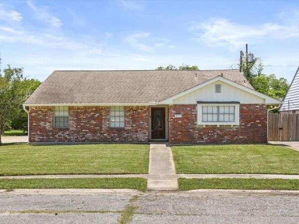 2737 CUPID Street , New Orleans, LA 70131
