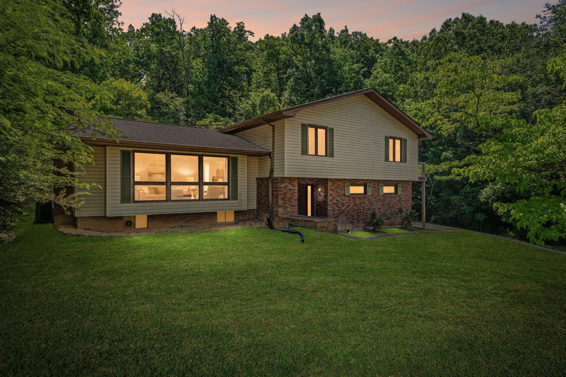 3816 Pickering Avenue, Chattanooga, TN 37415 Main Photo