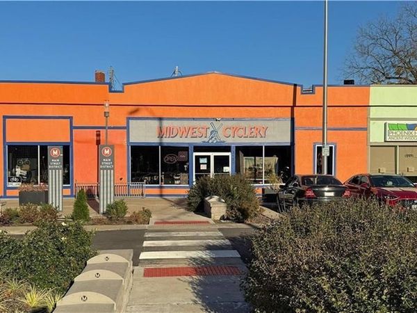 3951-3957 Main Street, Kansas City, MO 64111