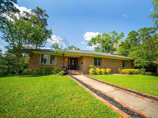 1612 W Cedar St, El Dorado, AR 71730