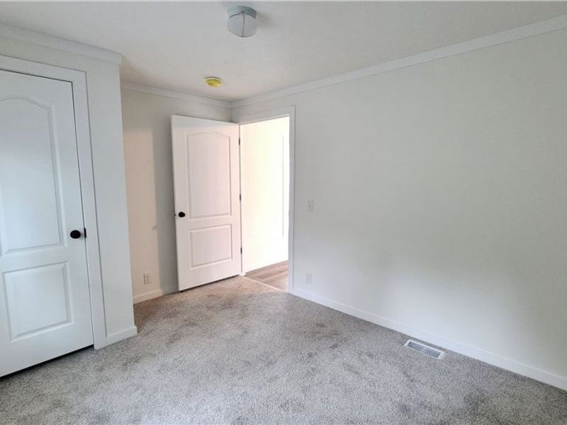 9735 Chillicothe Road, Unit 10, Kirtland, OH 44094 Photo 7