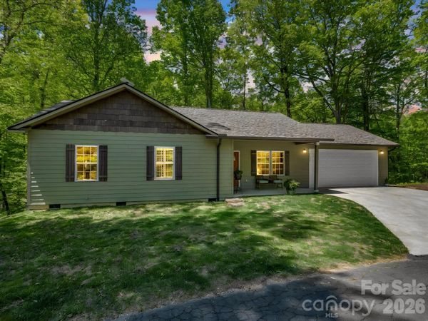135 Half Moon Lane , Brevard, NC 28712