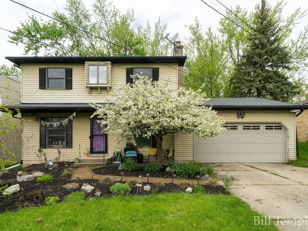 2639 Colton Avenue SE, Grand Rapids, MI 49506
