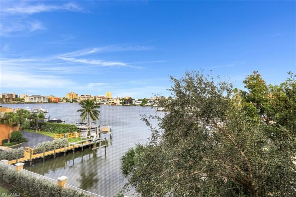 450 Launch Cir , Unit 404, Naples, FL 34108 Photo