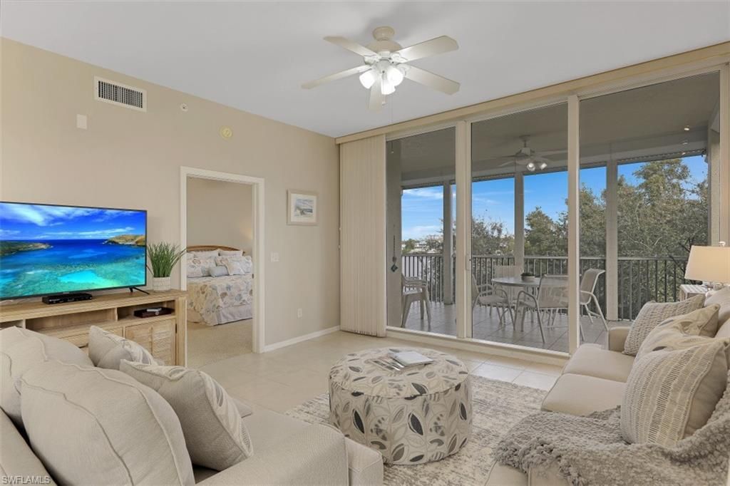 450 Launch Cir , Unit 404, Naples, FL 34108 Photo