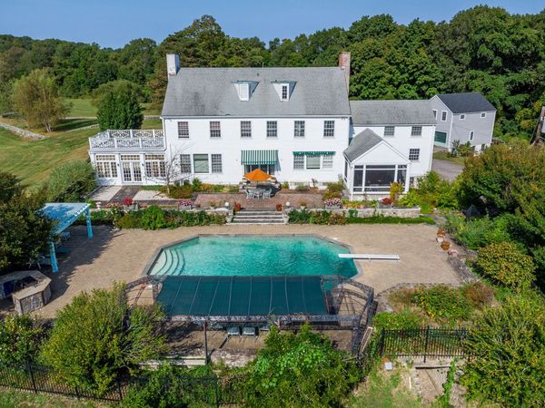 49 Great Ring , Newtown, CT 06482