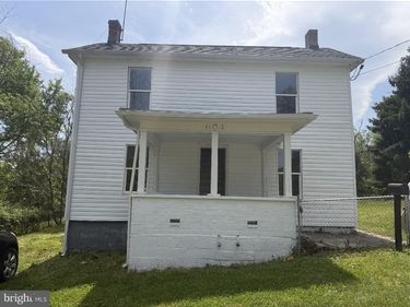 604 E STEPHEN STREET, MARTINSBURG, WV 25401