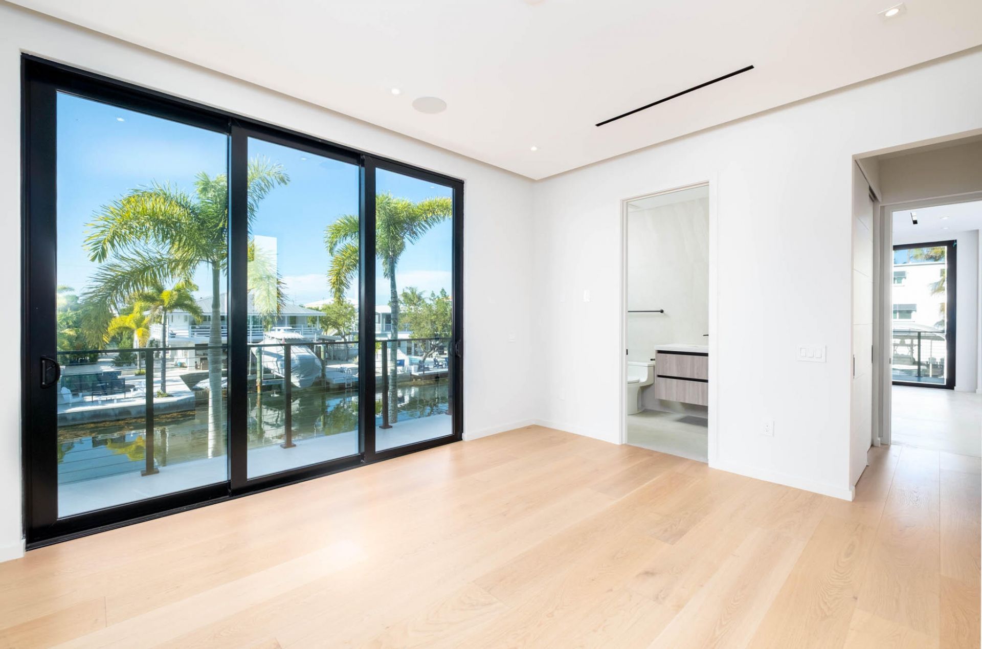 301 Buttonwood Circle, Unit B, Key Largo, FL 33037 Photo