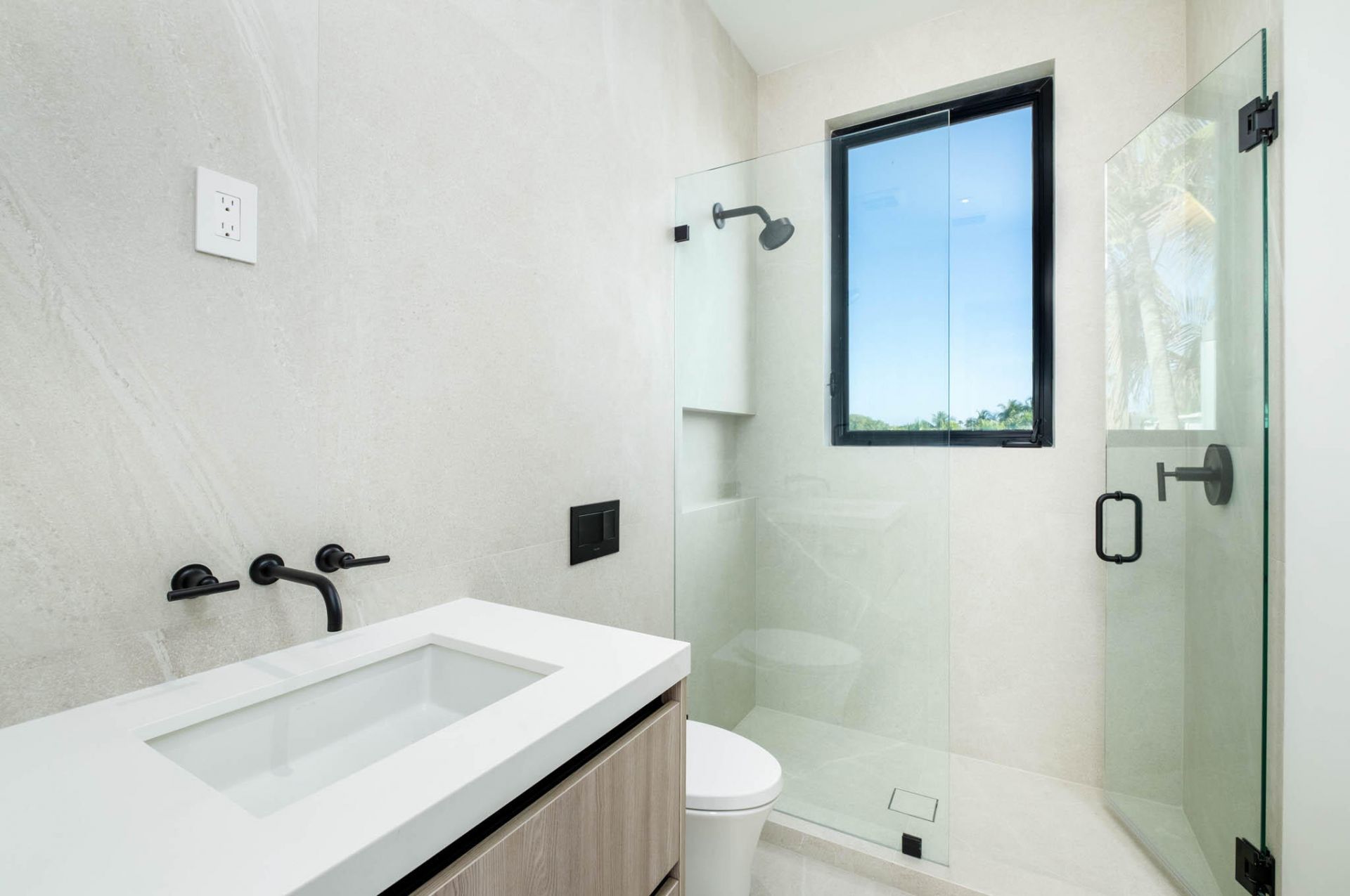301 Buttonwood Circle, Unit B, Key Largo, FL 33037 Photo