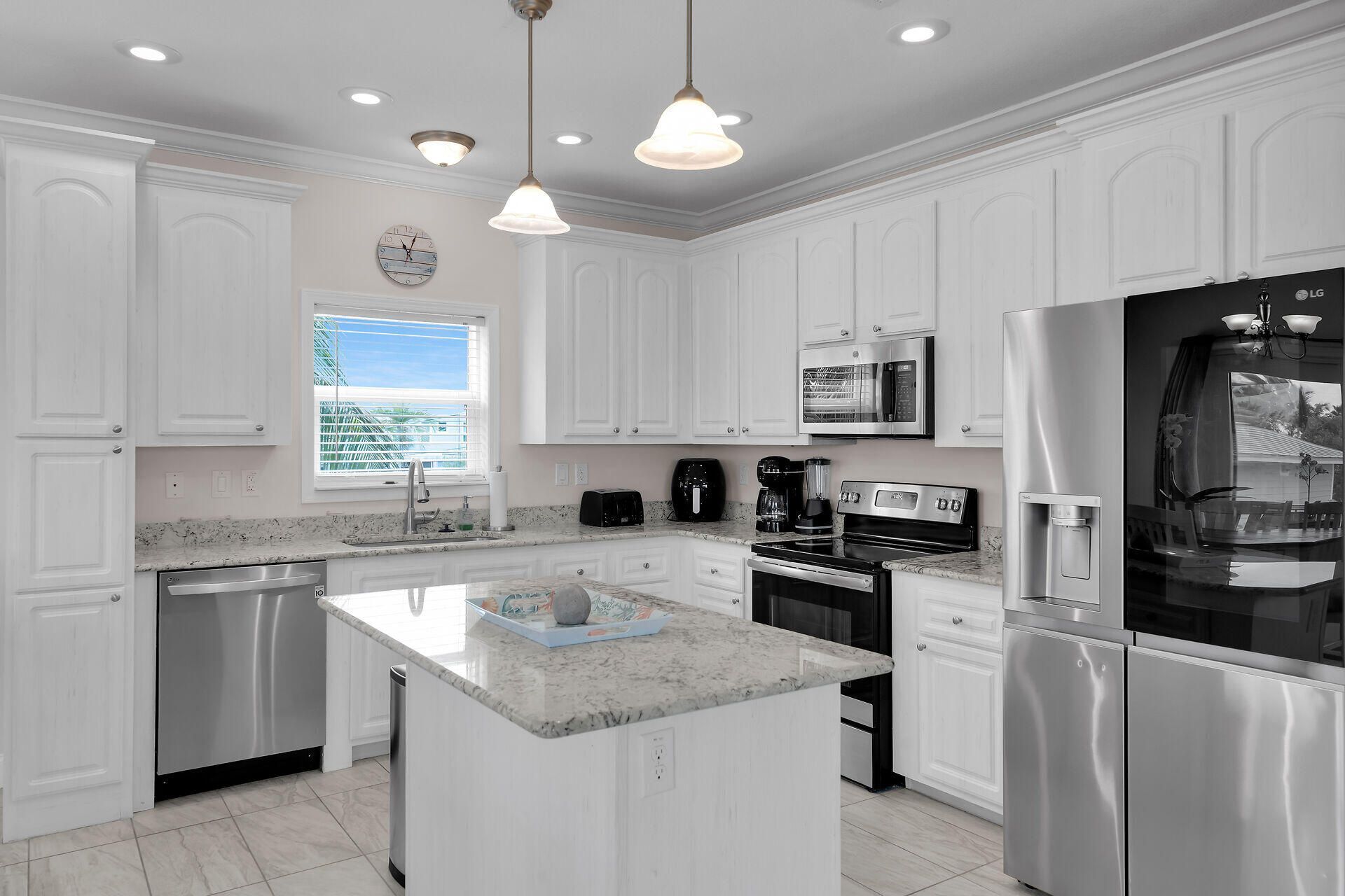 559 Powell Avenue, Little Torch Key, FL 33042 Photo