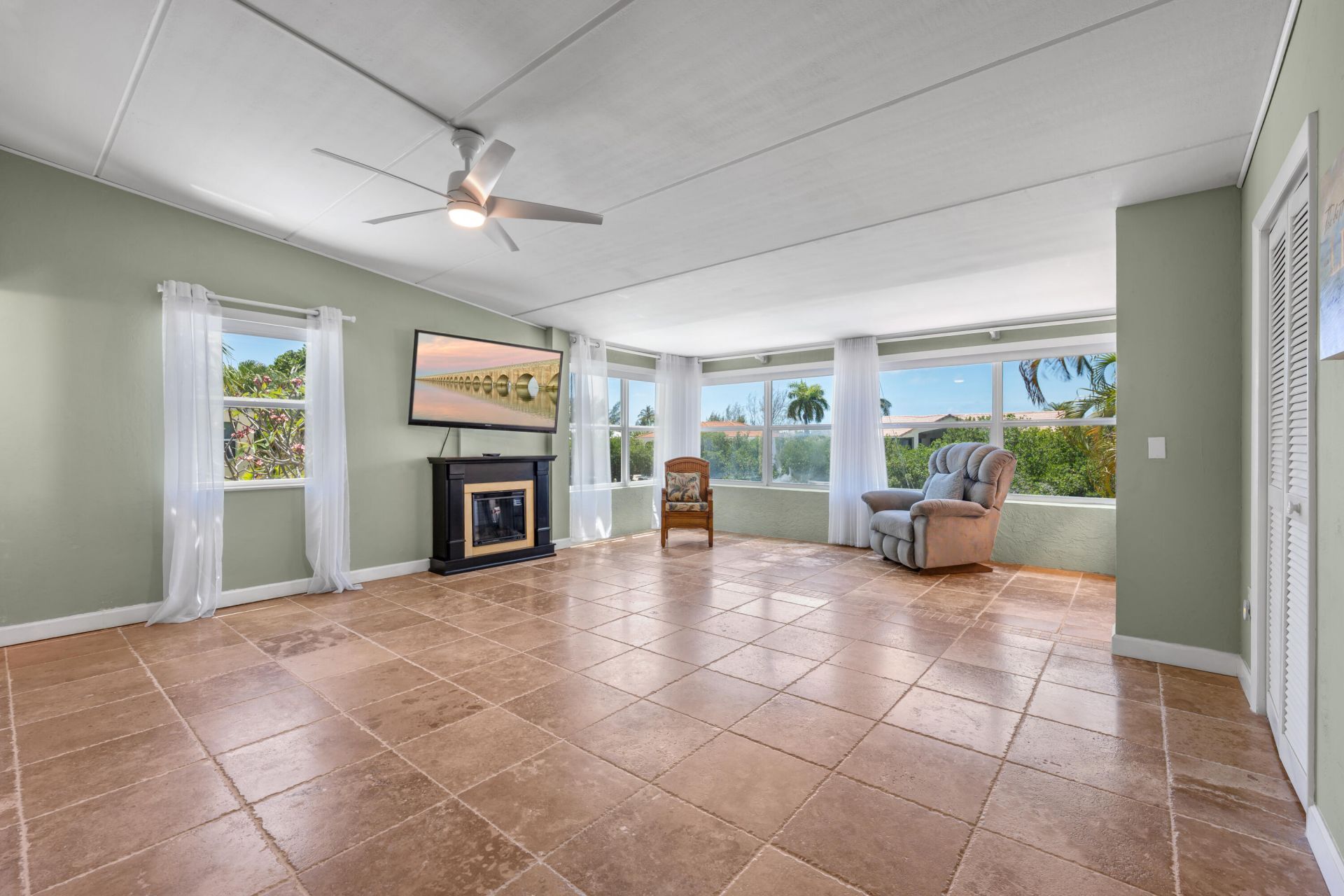 591 Sombrero Beach Road, Unit APT 1B, Marathon, FL 33050 Photo