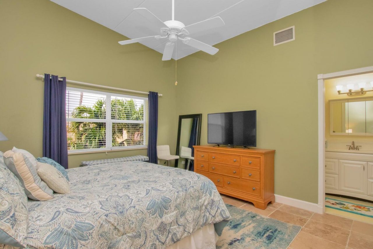 591 Sombrero Beach Road, Unit APT 1B, Marathon, FL 33050 Photo