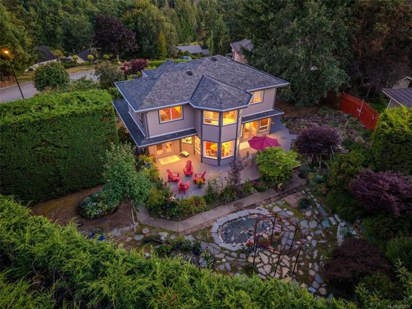 3383 Rockhampton Rd, Nanoose Bay, BC V9P 9H4